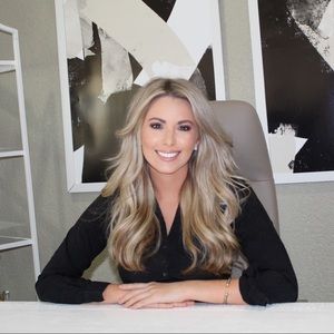 Meet your Posher, Danielle